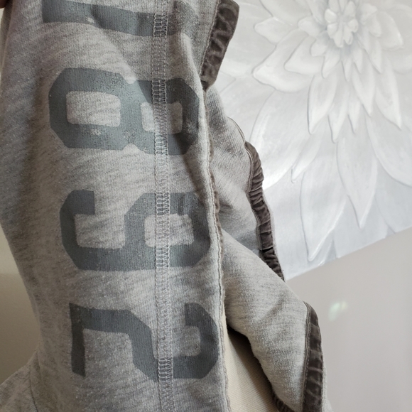 abercrombie Hoodie (Vintage) - Picture 3 of 8